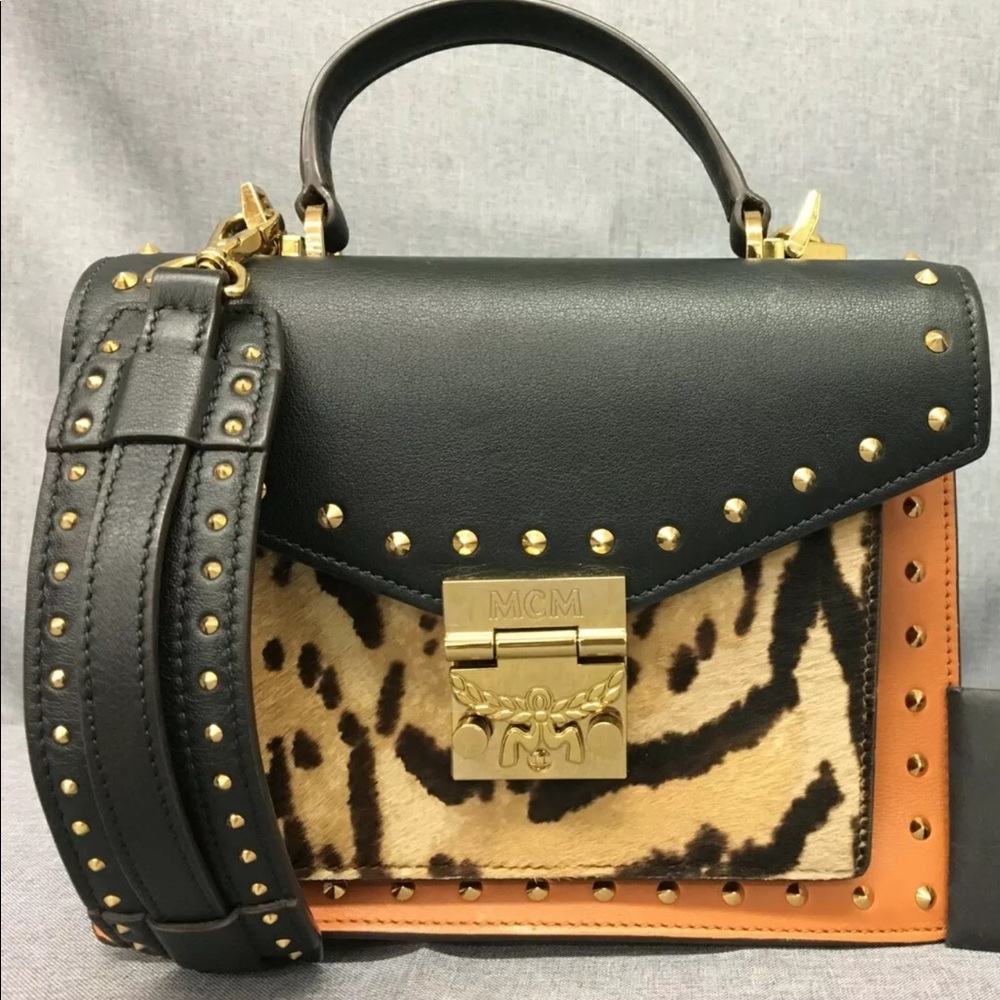 SOLD!!!'!!! 🤗🤗🤗MCM Authentic like NEW Bag